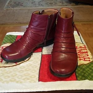 Red Clark's cloud steppers